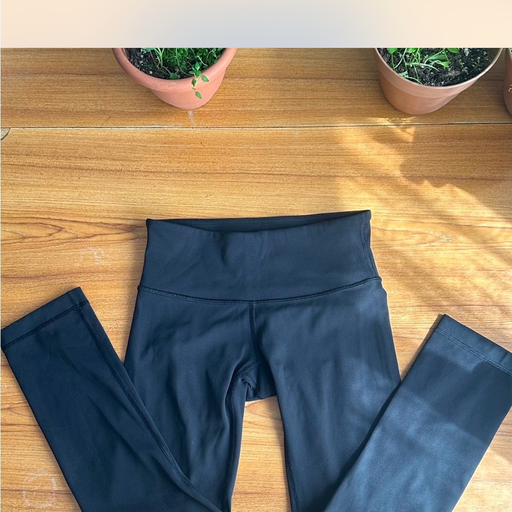 Lululemon Black Wunder Under Crop Leggings